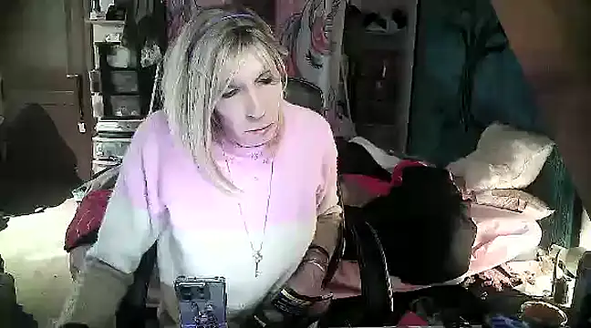 Ombeline1 online show from January 31, 2025, 6:57 pm