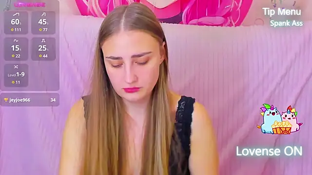 Snapshot of MilliStrii chatting on December 23, 2024, 12:57 am MilliStrii online show from December 23, 2024, 12:57 am