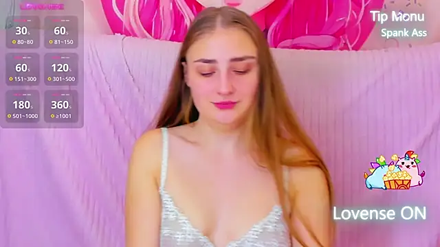 Snapshot of MilliStrii chatting on January 9, 2025, 12:57 am MilliStrii online show from January 9, 2025, 12:57 am