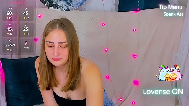 Snapshot of MilliStrii chatting on September 12, 2025, 1:28 am MilliStrii online show from September 12, 2025, 1:28 am