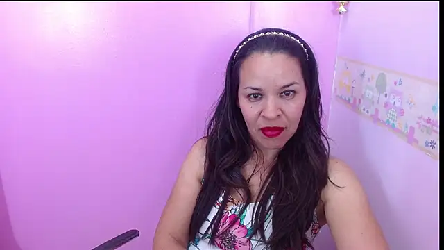 Snapshot of Lizeth_Bels chatting on January 6, 2025, 6:41 pm Lizeth Bels online show from January 6, 2025, 6:41 pm