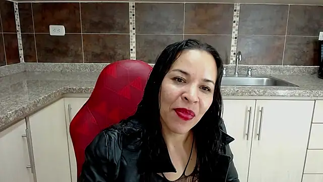 Snapshot of Lizeth_Bels chatting on March 17, 2025, 5:49 pm Lizeth Bels online show from March 17, 2025, 5:49 pm