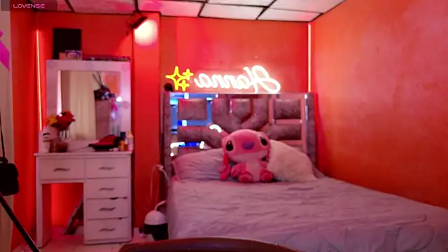 Snapshot of hanna_sex18 chatting on January 21, 2025, 3:54 pm hanna sex18 online show from January 21, 2025, 3:54 pm