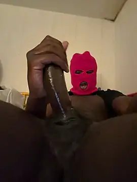 Snapshot of elninoblacko chatting on March 14, 2026, 9:09 pm elninoblacko online show from March 14, 2026, 9:09 pm