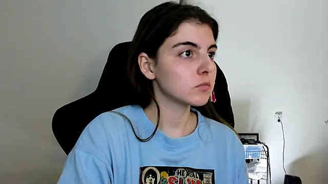 emmamurrr online show from December 5, 2025, 7:54 pm