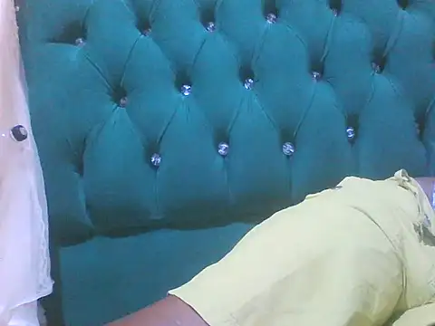 Sexy Riri online show from November 22, 2025, 1:21 pm