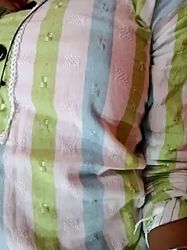 Mangla Bhabhi online show from October 26, 2025, 2:50 am