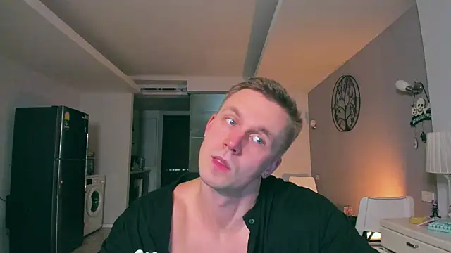 Snapshot of Samuel_Andrew chatting on November 21, 2025, 1:59 am Samuel Andrew online show from November 21, 2025, 1:59 am