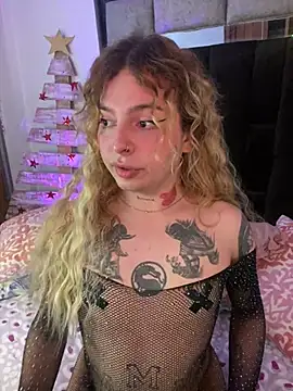 Snapshot of Bonnie_vega chatting on December 14, 2024, 8:08 pm Bonnie vega online show from December 14, 2024, 8:08 pm