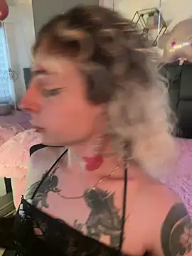 Snapshot of Bonnie_vega chatting on February 12, 2026, 9:43 pm Bonnie vega online show from February 12, 2026, 9:43 pm