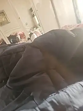 Snapshot of mia69x chatting on November 6, 2025, 3:02 pm mia69x online show from November 6, 2025, 3:02 pm