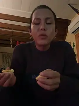 lucianafoxxTs online show from March 6, 2025, 7:10 pm