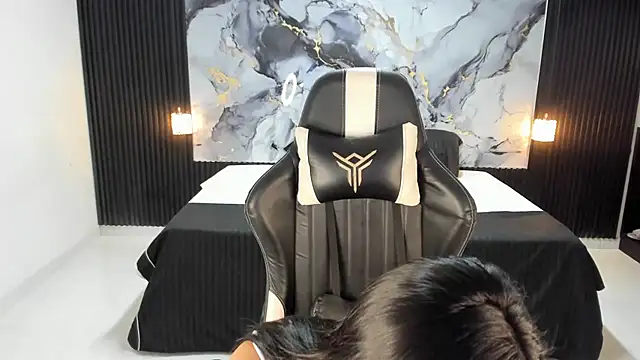 Ivy 16 online show from March 17, 2025, 12:04 pm