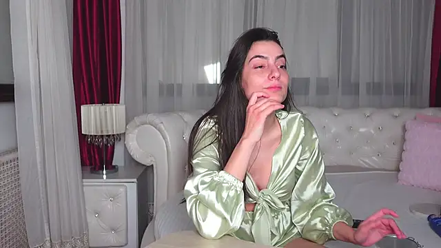 NinaCrystal1 online show from January 15, 2025, 8:09 am