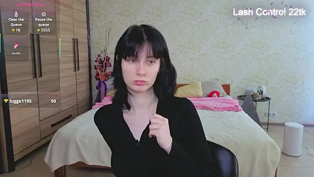 JulisSweet online show from March 29, 2026, 12:38 pm