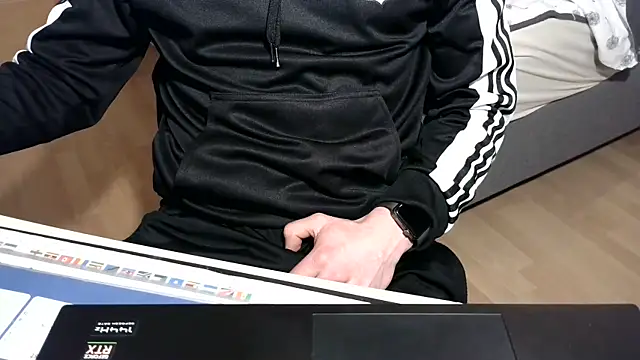 SissyStefanie online show from March 18, 2026, 5:49 pm