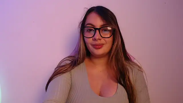 Snapshot of lalawhitte chatting on January 7, 2026, 9:06 pm lalawhitte online show from January 7, 2026, 9:06 pm