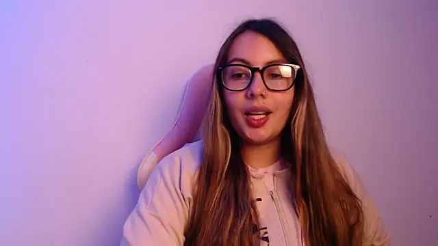 Snapshot of lalawhitte chatting on January 9, 2026, 9:38 pm lalawhitte online show from January 9, 2026, 9:38 pm