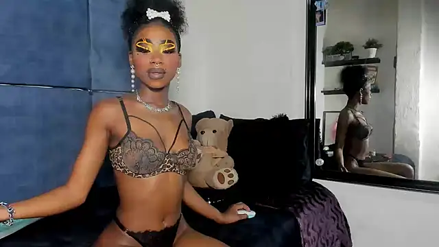 Snapshot of Ebonydollxx chatting on February 27, 2026, 11:27 pm Ebonydollxx online show from February 27, 2026, 11:27 pm