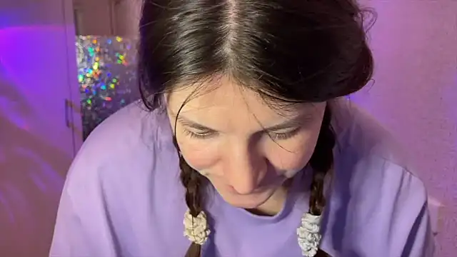 Katrin  kiss online show from March 4, 2026, 4:57 pm