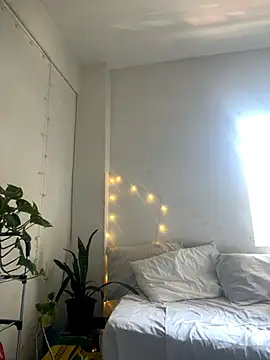 melisabunnny online show from December 4, 2025, 12:14 pm