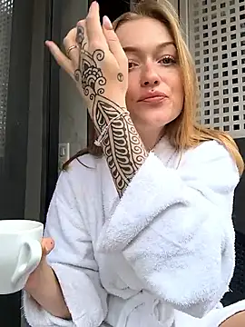 Snapshot of Goldloeckchen159 chatting on November 5, 2025, 8:14 am Goldloeckchen159 online show from November 5, 2025, 8:14 am