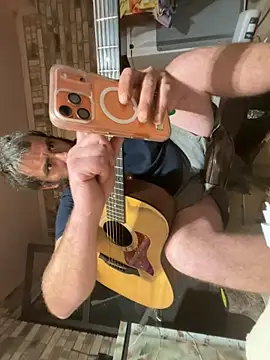 Snapshot of bigJohnson223 chatting on March 9, 2026, 4:38 am bigJohnson223 online show from March 9, 2026, 4:38 am