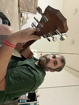 Snapshot of bigJohnson223 chatting on March 9, 2026, 4:44 pm bigJohnson223 online show from March 9, 2026, 4:44 pm