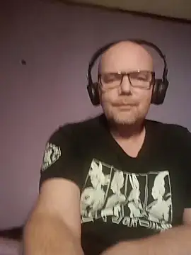 Snapshot of hairy_orbite chatting on October 17, 2025, 7:11 am hairy orbite online show from October 17, 2025, 7:11 am