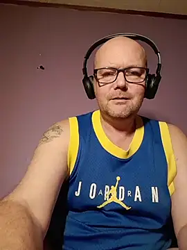 Snapshot of hairy_orbite chatting on October 17, 2025, 8:22 pm hairy orbite online show from October 17, 2025, 8:22 pm