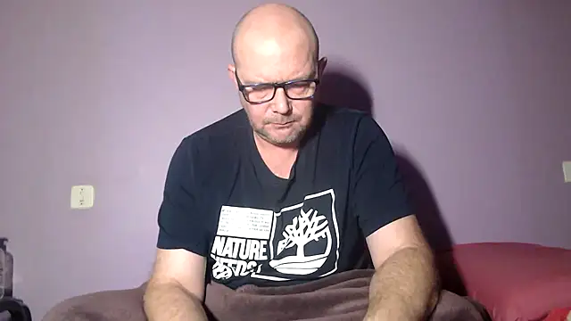 Snapshot of hairy_orbite chatting on December 5, 2025, 3:09 pm hairy orbite online show from December 5, 2025, 3:09 pm