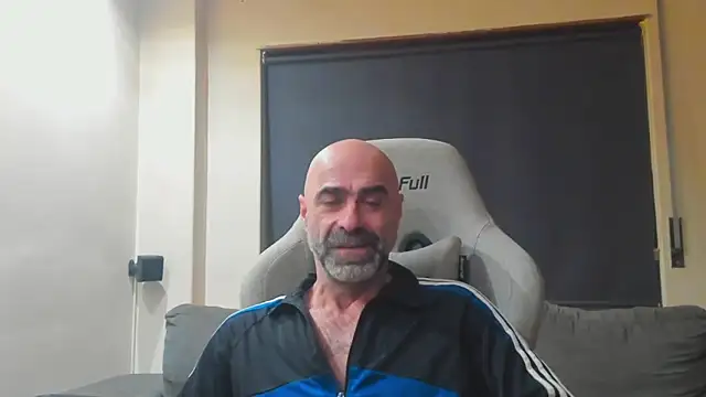 Snapshot of Bicopflirt chatting on February 14, 2026, 2:30 am Bicopflirt online show from February 14, 2026, 2:30 am