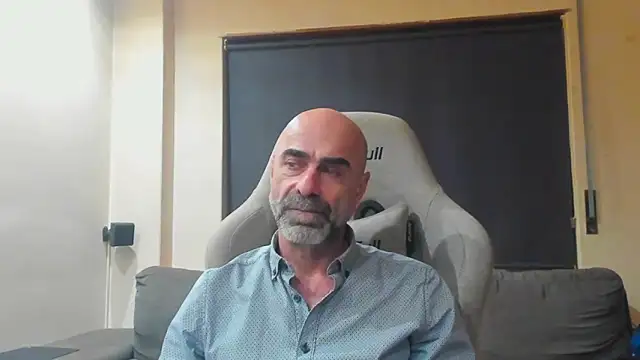 Snapshot of Bicopflirt chatting on February 25, 2026, 12:53 am Bicopflirt online show from February 25, 2026, 12:53 am