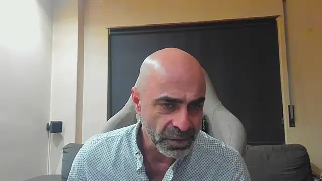 Snapshot of Bicopflirt chatting on February 25, 2026, 11:25 pm Bicopflirt online show from February 25, 2026, 11:25 pm