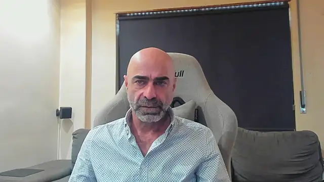 Snapshot of Bicopflirt chatting on February 26, 2026, 12:48 pm Bicopflirt online show from February 26, 2026, 12:48 pm