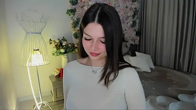 ContinentOfTranquility online show from November 17, 2025, 1:22 am