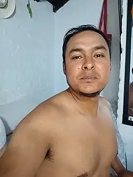 Snapshot of piton77 chatting on February 13, 2026, 9:38 am piton77 online show from February 13, 2026, 9:38 am