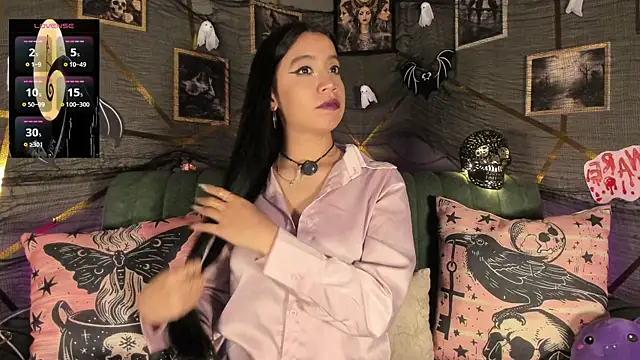 Snapshot of Bellax99_ chatting on October 16, 2025, 12:17 pm Bellax99 online show from October 16, 2025, 12:17 pm