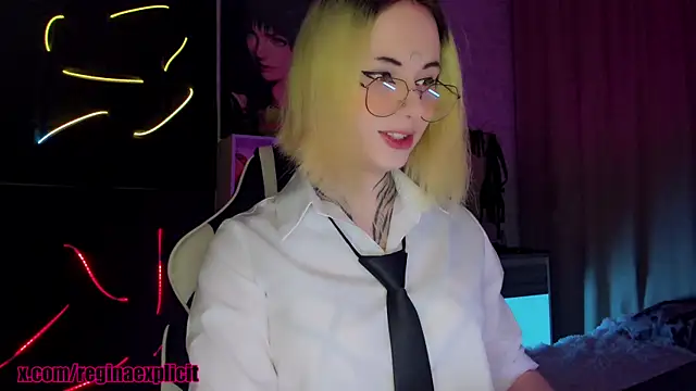 snake  bites online show from September 29, 2025, 9:52 pm