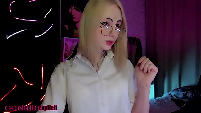 Snapshot of snake__bites chatting on January 13, 2026, 12:05 am snake bites online show from January 13, 2026, 12:05 am