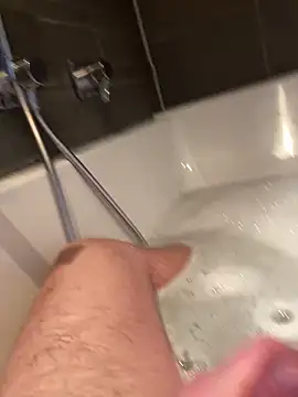 LivingLegend1978 online show from March 19, 2025, 5:39 pm