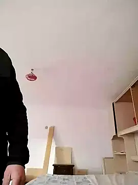 LOREDAN1 online show from December 27, 2024, 1:18 pm