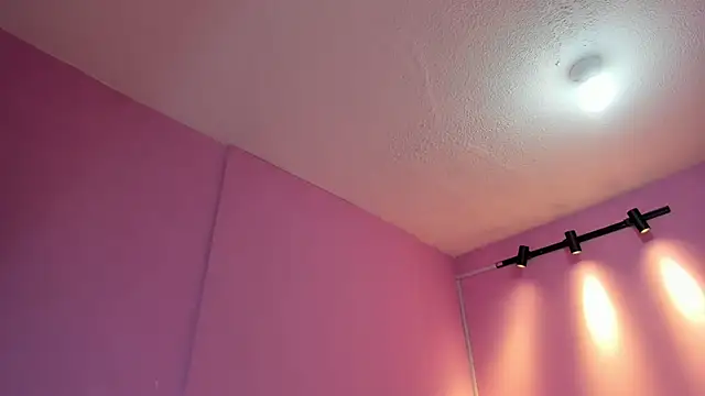 LoveQueen2 online show from November 27, 2025, 11:56 am