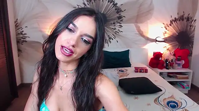 KatherineBisou online show from October 17, 2025, 7:38 pm