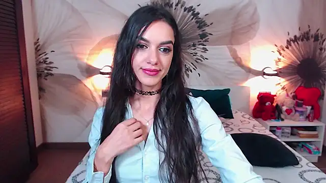 KatherineBisou online show from November 26, 2025, 8:10 pm