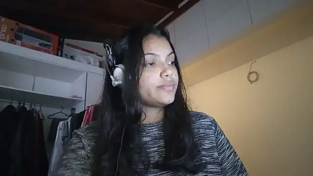 Snapshot of bombomepimenta chatting on October 15, 2025, 8:42 pm bombomepimenta online show from October 15, 2025, 8:42 pm