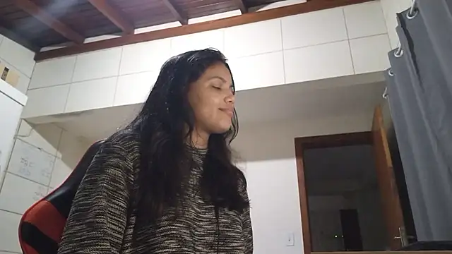 Snapshot of bombomepimenta chatting on October 28, 2025, 8:00 pm bombomepimenta online show from October 28, 2025, 8:00 pm