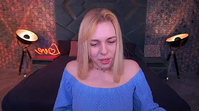 ArishkaLulu online show from March 27, 2026, 8:26 am