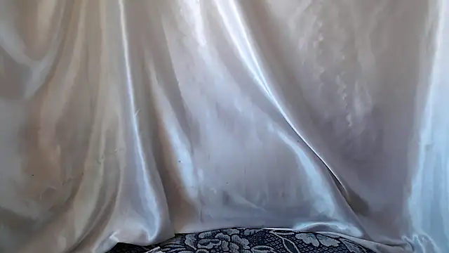 Burberrry  online show from March 22, 2025, 5:06 am