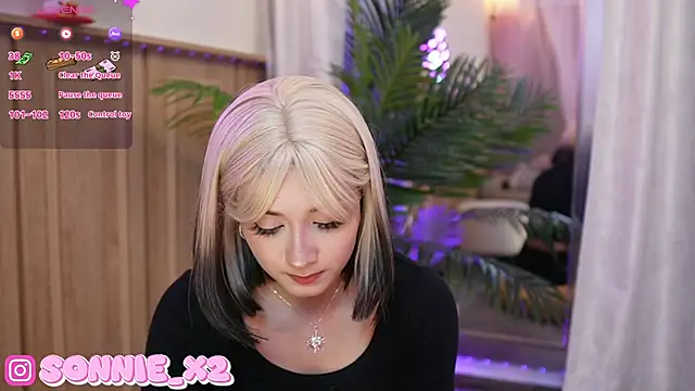 Snapshot of Sonnie_ chatting on March 10, 2025, 11:32 am Sonnie online show from March 10, 2025, 11:32 am